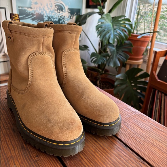 Tan Leather Boots with Yellow Stitching - Picture 8 of 9